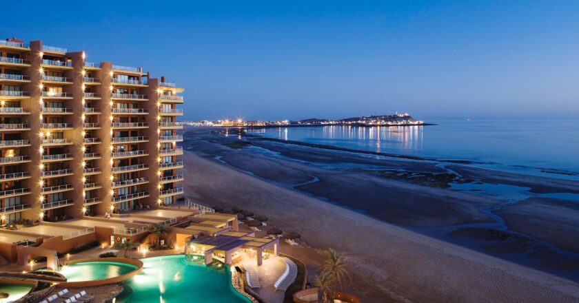 Reportan avistamiento de luces en el cielo de Puerto Peñasco